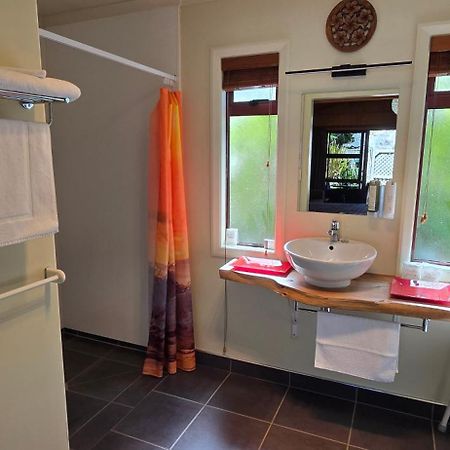 The Rocks Chalets Takaka Extérieur photo