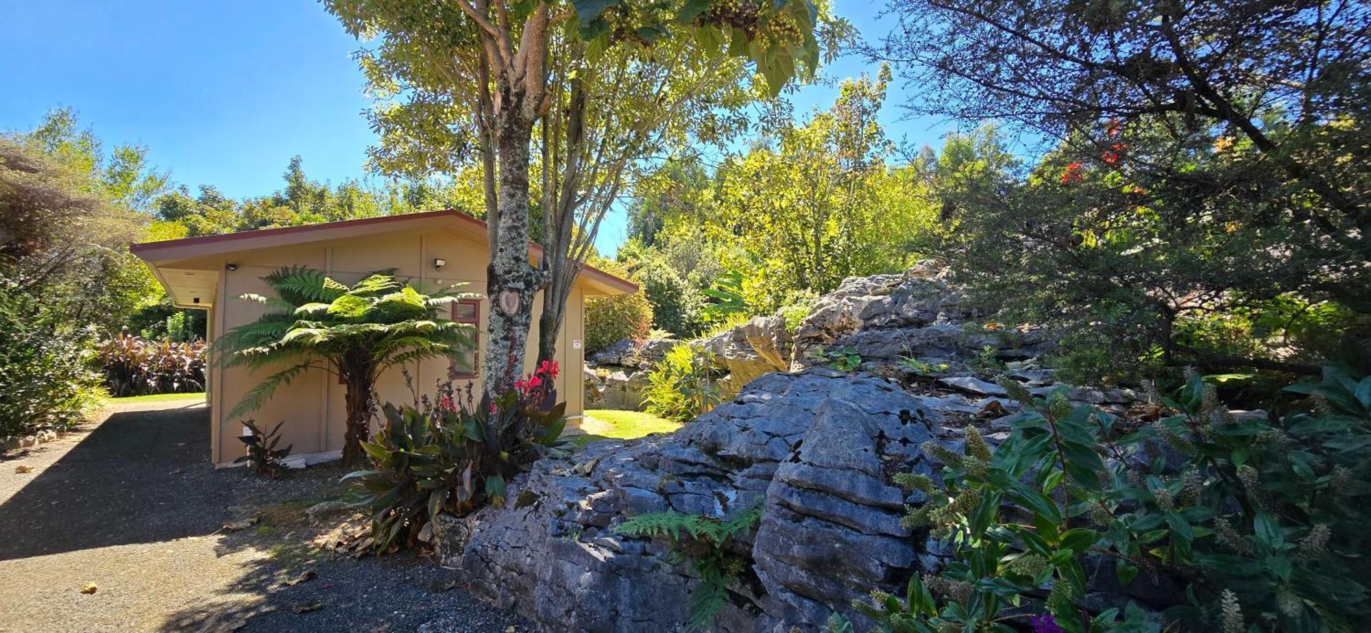 The Rocks Chalets Takaka Extérieur photo